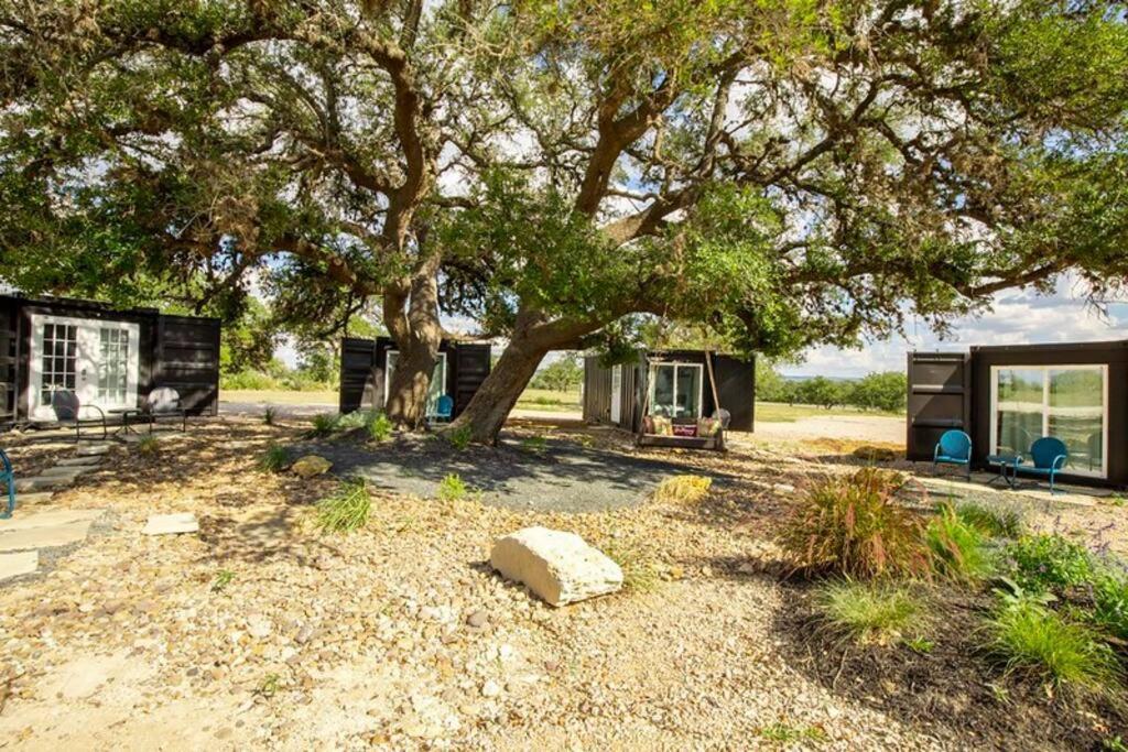 The Container Retreat @ 290 Wine Trail #9 Get Away Today! Hye Εξωτερικό φωτογραφία